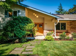 2445 SW Timberline Dr, Portland, OR 97225