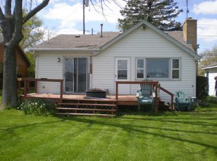 208 N Cogswell Dr, Silver Lake, WI 53170