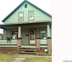 1st image of 1685 E 32nd St