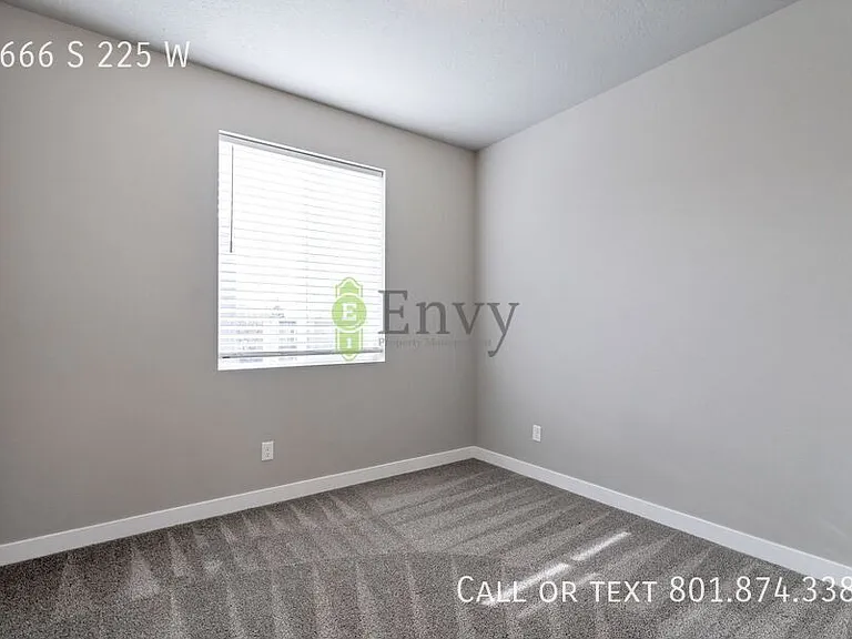 1666 S 225 W — Photo 8