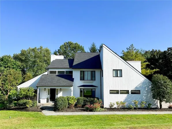 4 Candlewood Court, Scarsdale, NY 10583