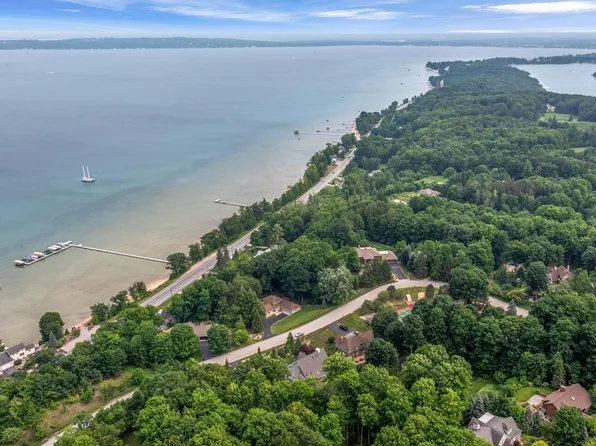 10509 S Monaco Way, Traverse City, MI 49684