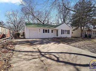 2412 SW Mission Ave, Topeka, KS 66614