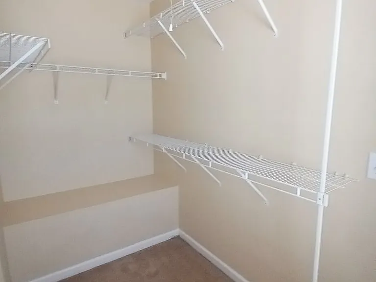 565 Batty Way — Photo 25