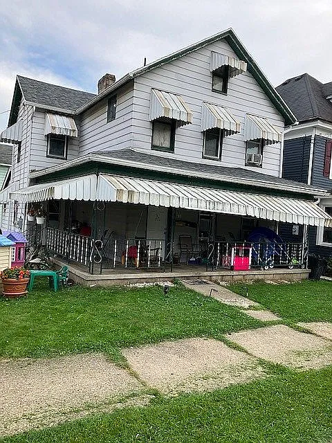 638 E 9th Ave photo 1