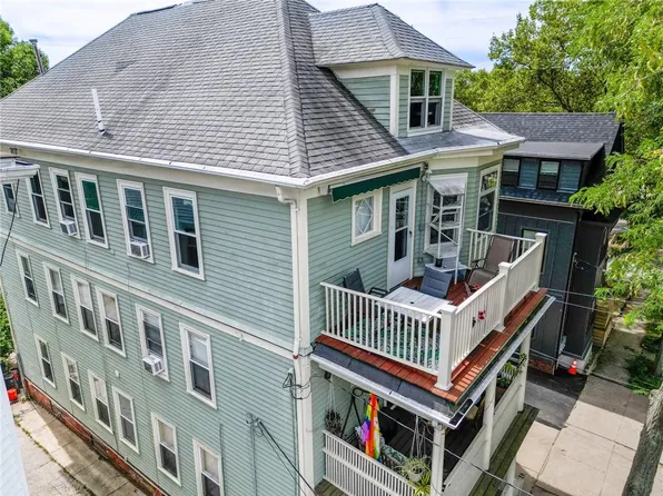 19 Carrington Ave #3, Providence, RI 02906