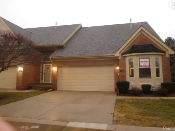 4116 April Ln #24, Sterling Heights, MI 48310