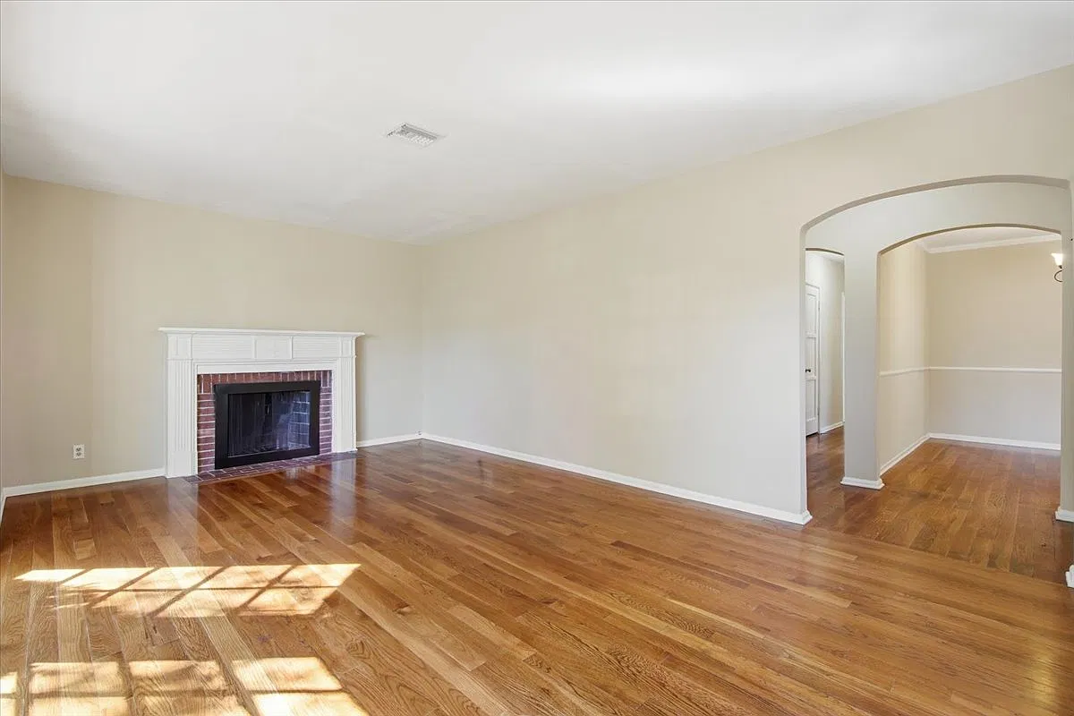 3 bed, 1465 sqft, $4,495 — Photo 3