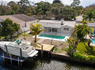 103 92nd Ave NE, Saint Petersburg, FL 33702