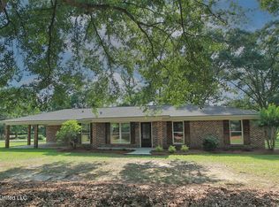 141 Edger Emerson Cir, Lucedale, MS 39452