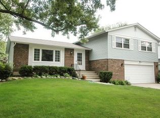 705 Mulberry Ct, Algonquin, IL