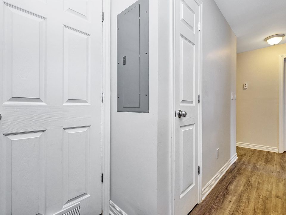 1st image of 84 Russell Ave #3-Bedroom