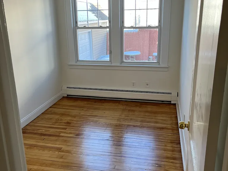 12 Abbott Pl #1 — Photo 6