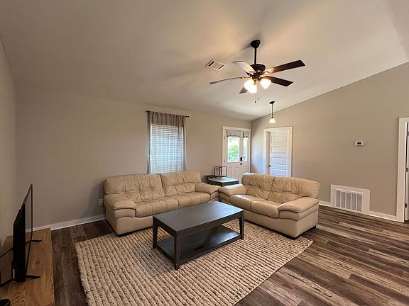 4th image of 6085 Judy Dr