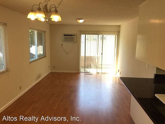 4th image of 513 Granger Ter APT 1