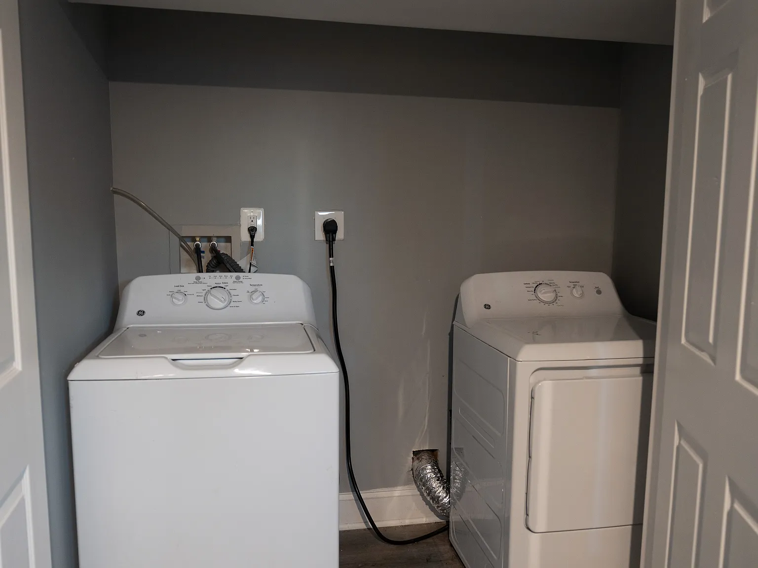 4 bed, 1400 sqft, $2,600 — Photo 3