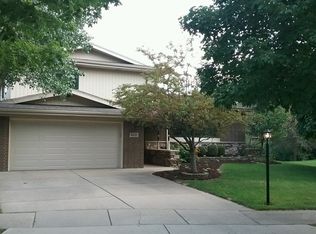 10504 Somerset Dr, Westchester, IL
