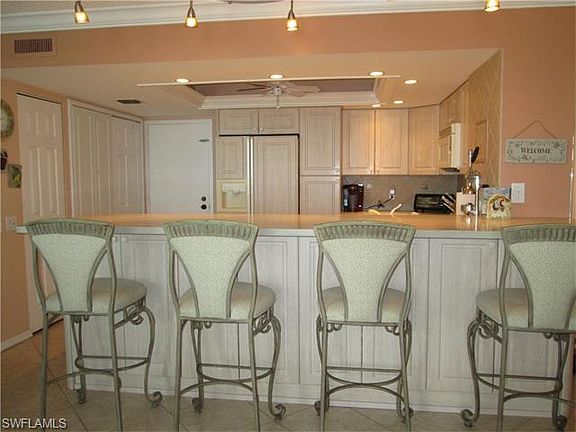 4th image of 3215 Gulf Shore Blvd N APT 510