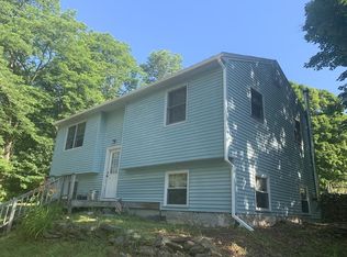 9 Nash Rd, Cummington, MA 01026
