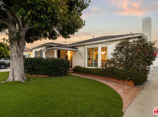 8454 Truxton Ave, Los Angeles, CA 90045