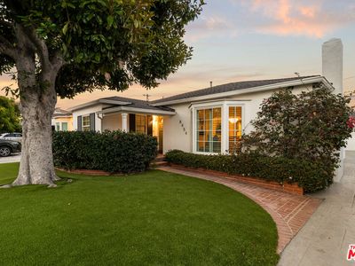 8454 Truxton Ave, Los Angeles, CA, 90045