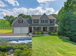 1 Crest Cir, Smithfield, RI 02917