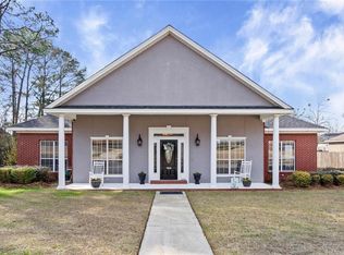 1619 Gold Stream Dr, Saraland, AL 36571