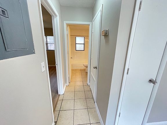 5th image of 1745 Doloma St