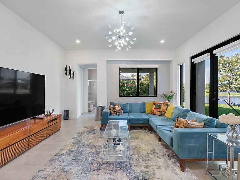 10585 Cobalt Ct — Photo 17