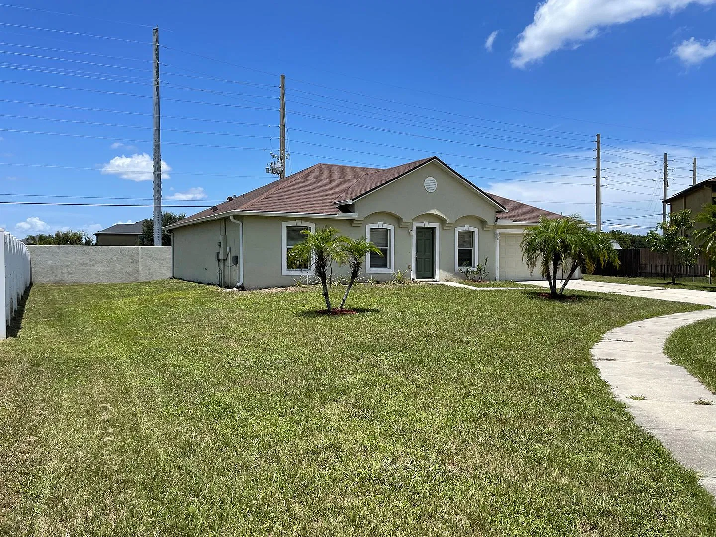 Beautiful 3 Bedroom, 2 Bath Home in St Cloud. — Photo 3