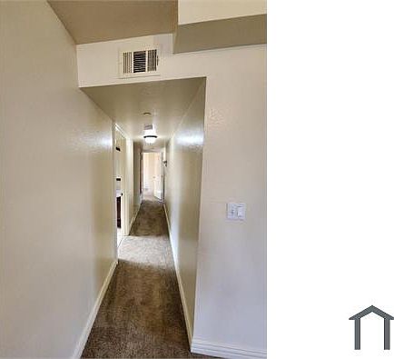 5th image of 944 E 87th Pl