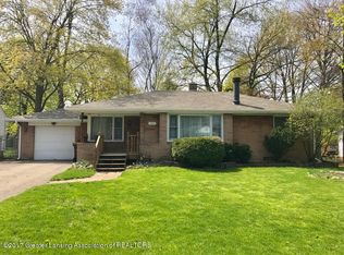 1021 Maycroft Rd, Lansing, MI 48917