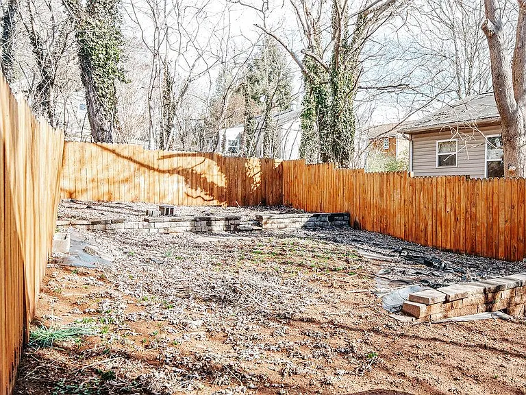 1511 Vine St — Photo 15