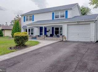 130 Holbrook Ln, Willingboro, NJ 08046