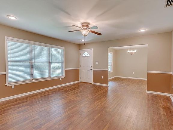 4th image of 4451 Gerbera Dr
