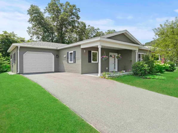 139 Buttonwood Drive, Brattleboro, VT 05301