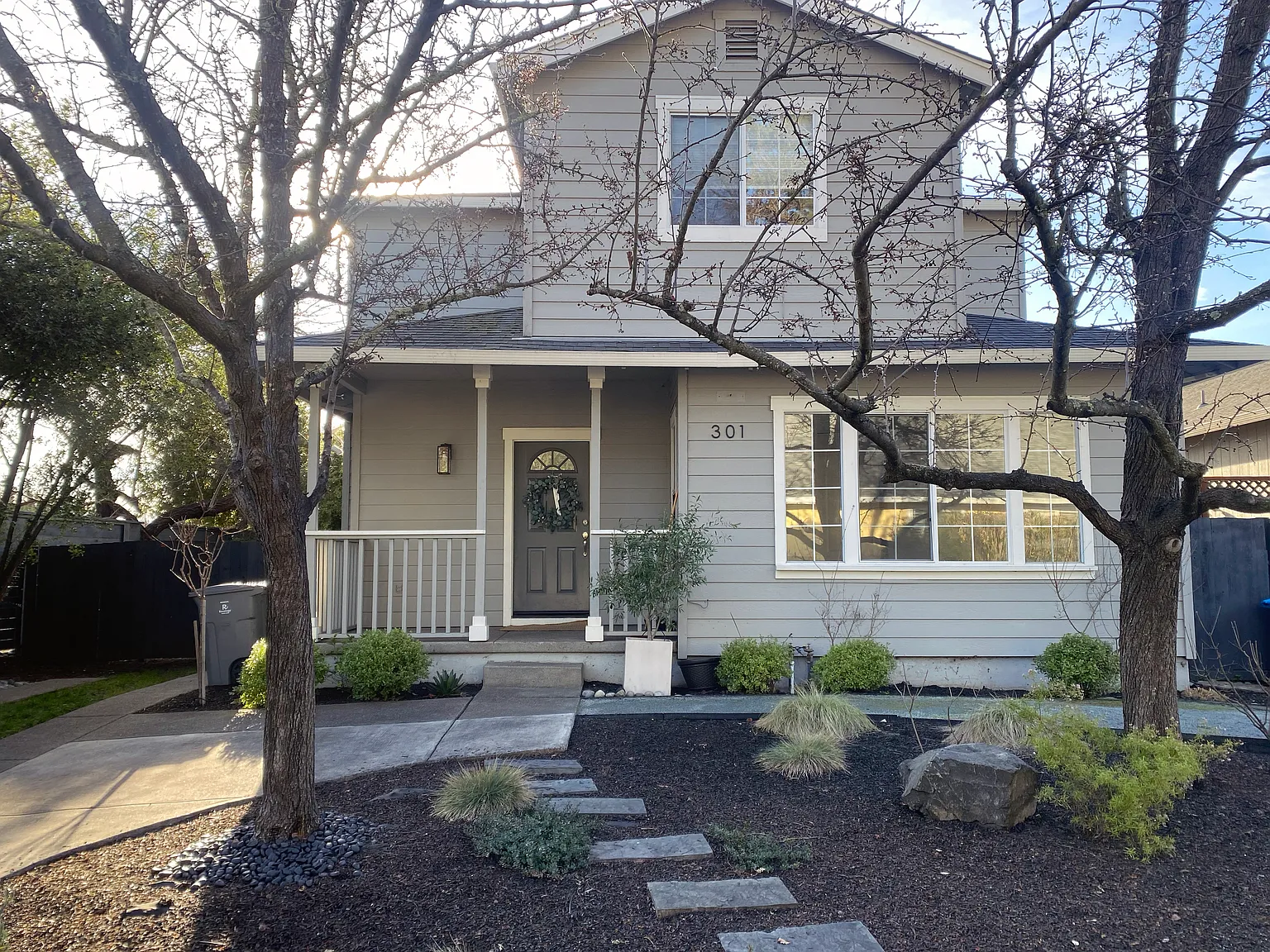 301 Caspian Ct — Photo 2