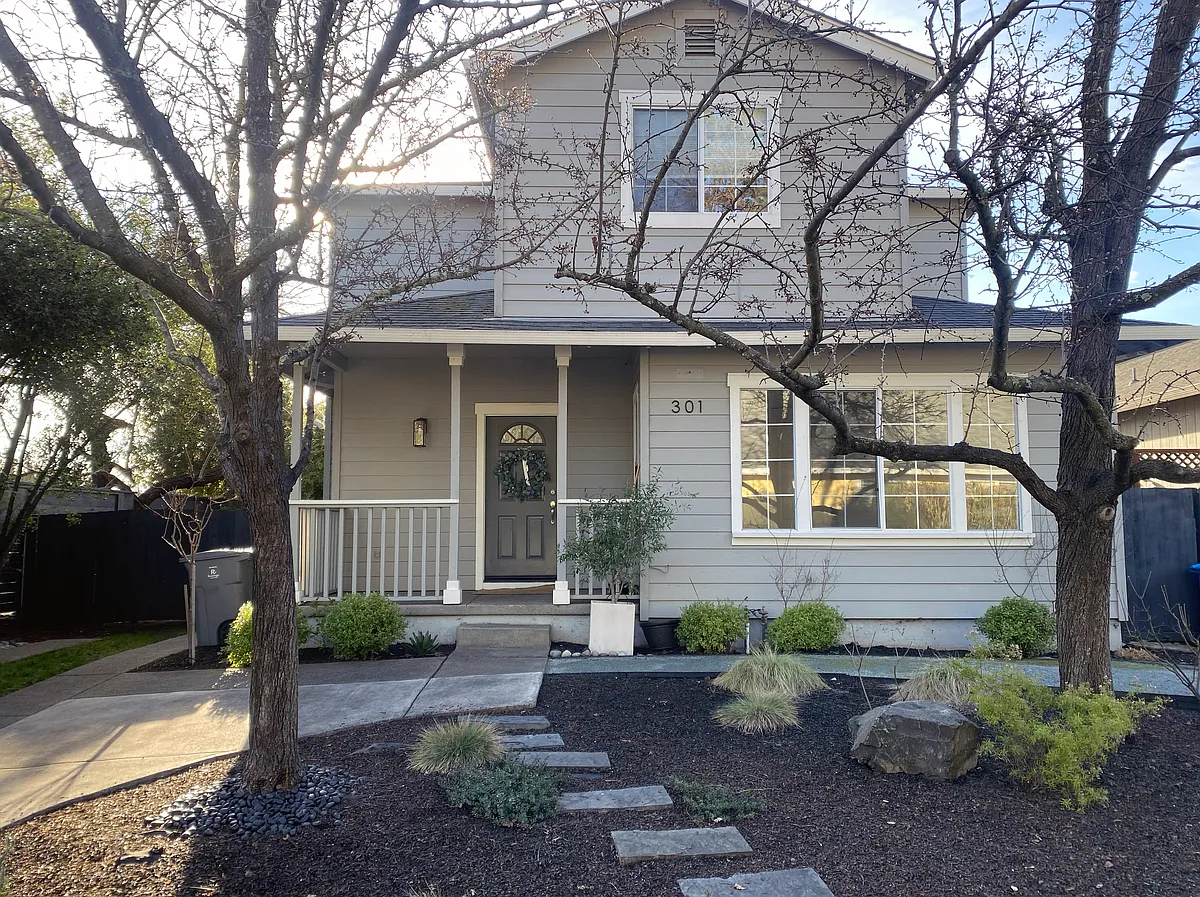 Building Photo - 301 Caspian Ct