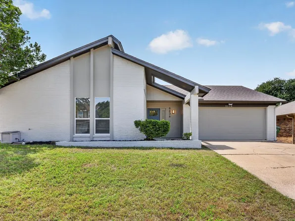 6636 Redbud Dr, Watauga, TX 76148