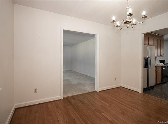 5th image of 1425 Shangri La Dr
