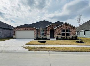 1617 Forest Park Dr, Alvarado, TX 76009