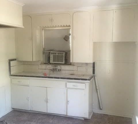 3rd image of 2815 Essex St