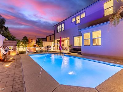 9770 Hiking Ave, Las Vegas, NV, 89166