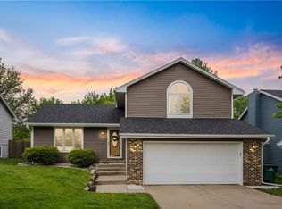 2325 Walnut St, West Des Moines, IA 50265