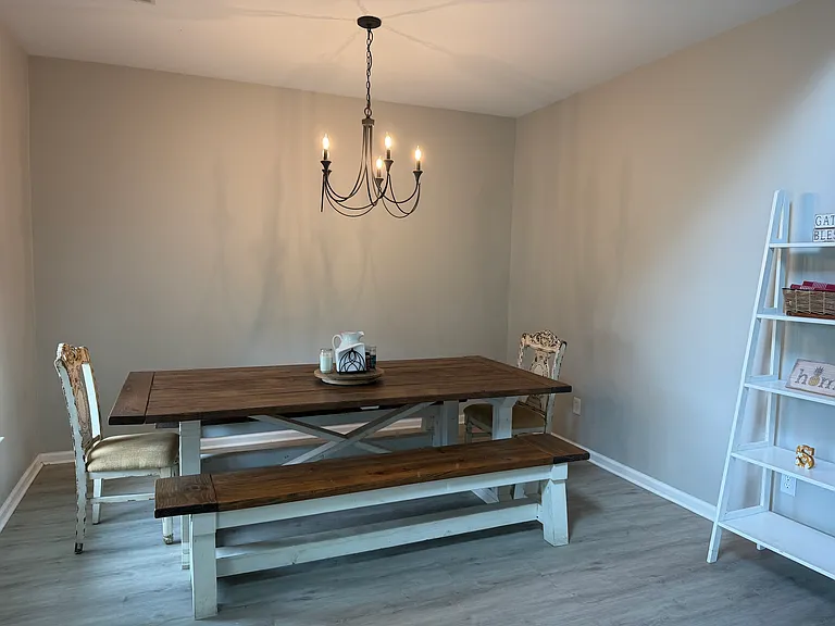 Carolinian Dr — Photo 3