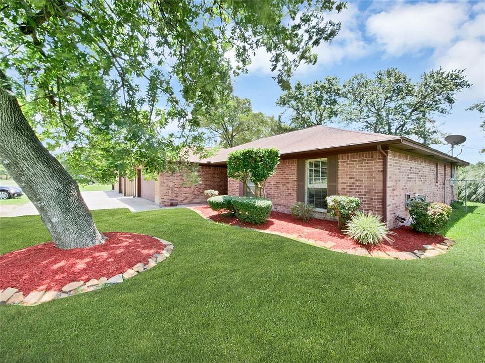 1st image of 727 Cindy Ln