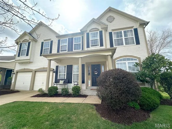 202 Greenshire Ln, Dardenne Prairie, MO 63368