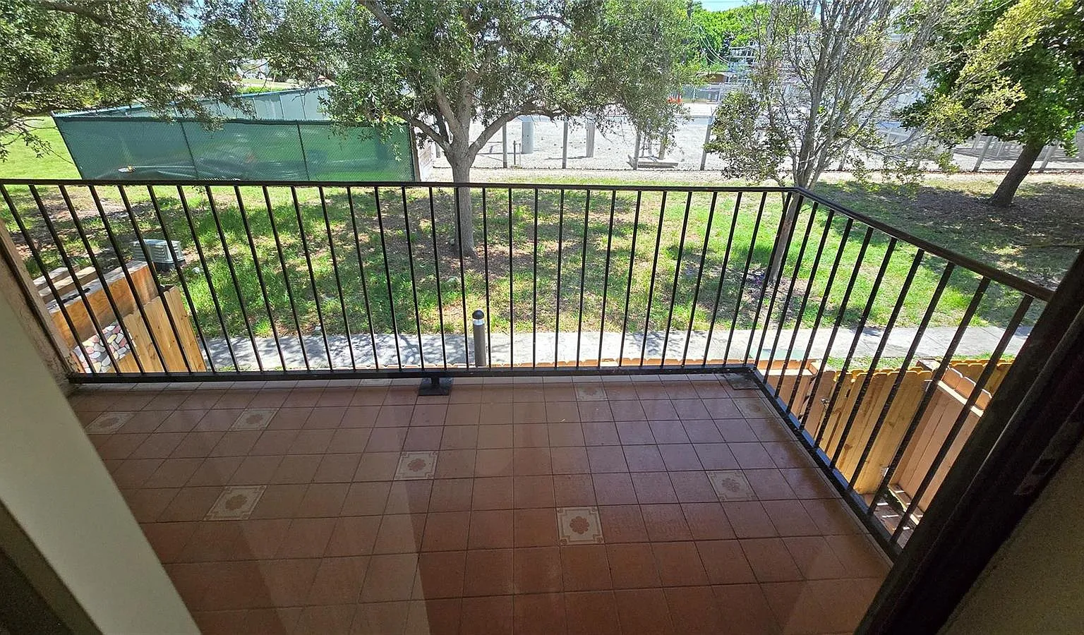 3 bed, 1634 sqft, $2,700 — Photo 2