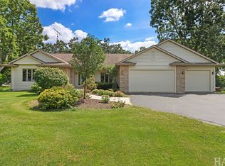 2215 N Elmkirk Park, McHenry, IL 60051