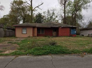 1026 Ruby Ln, Orange, TX 77630